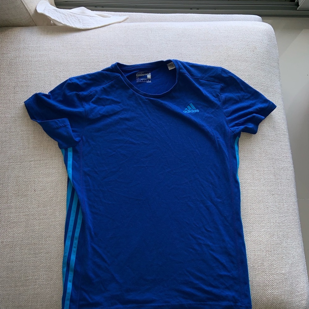 Size s shirt adidas